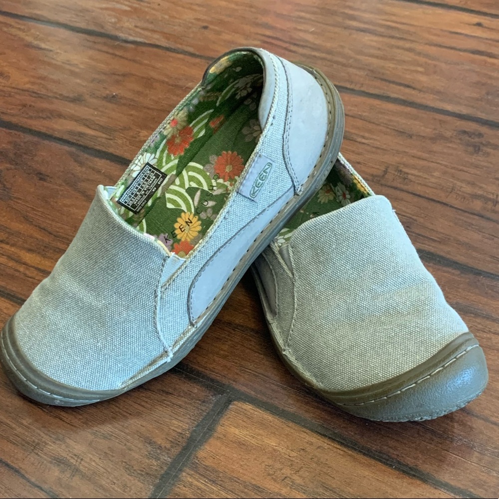COPY - KEEN Slip On Casual Shoes Size 8
